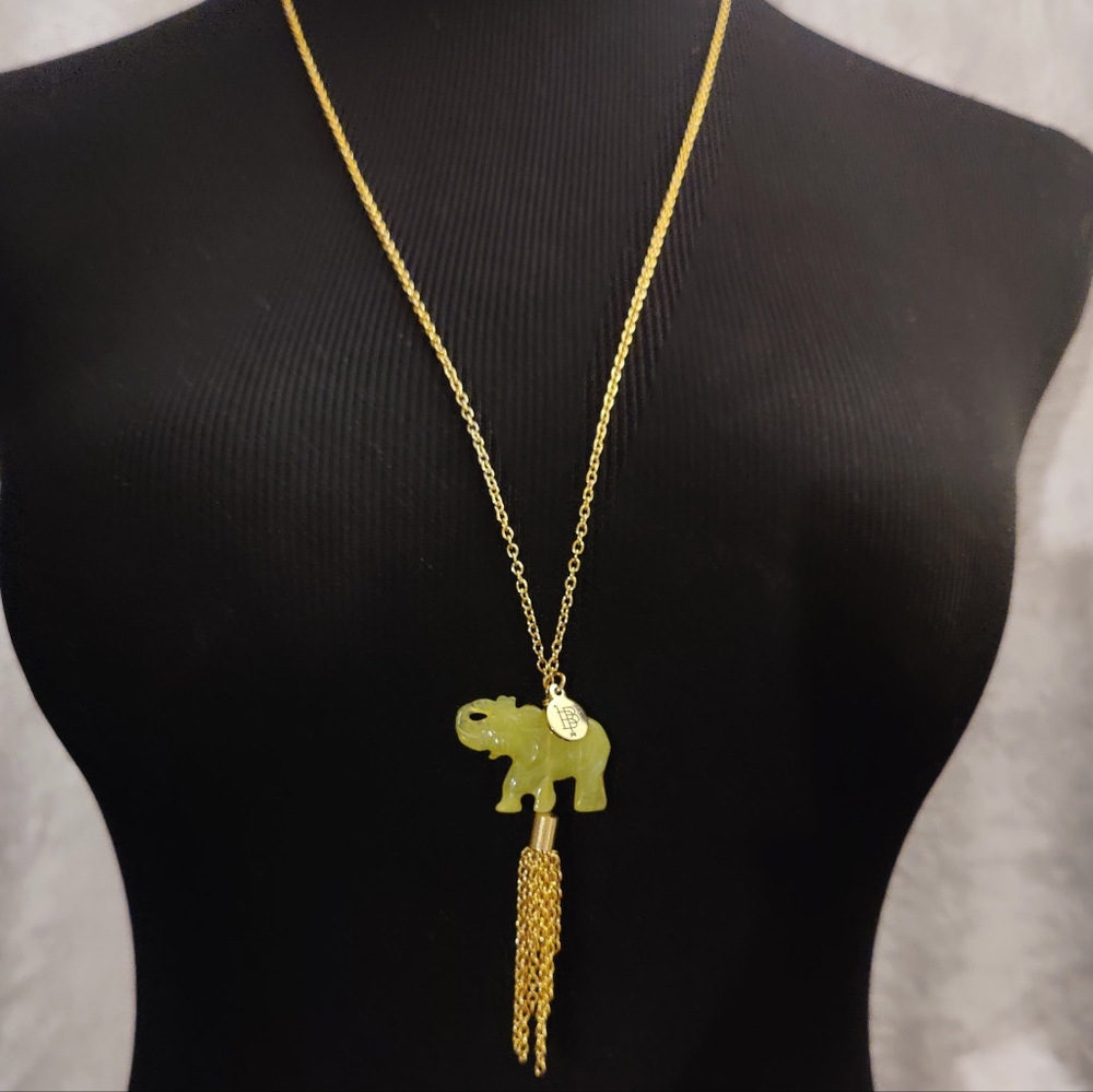 Bourbon‎ and Bowties Jade Elephant Necklace Gold-tone Long 30” Boho - Picture 8 of 8